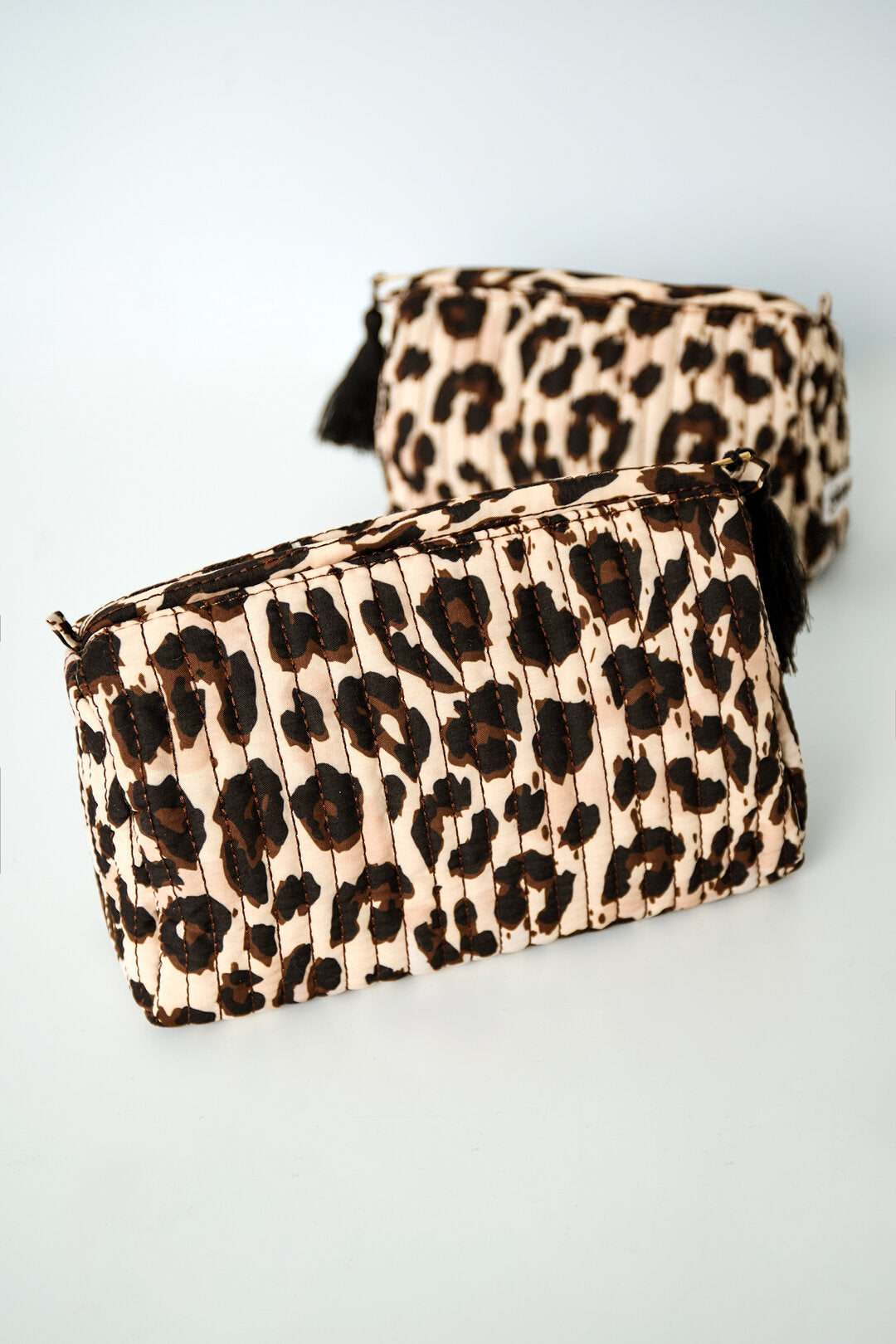 Stylish Leopard Print Makeup Bag for Daily Use