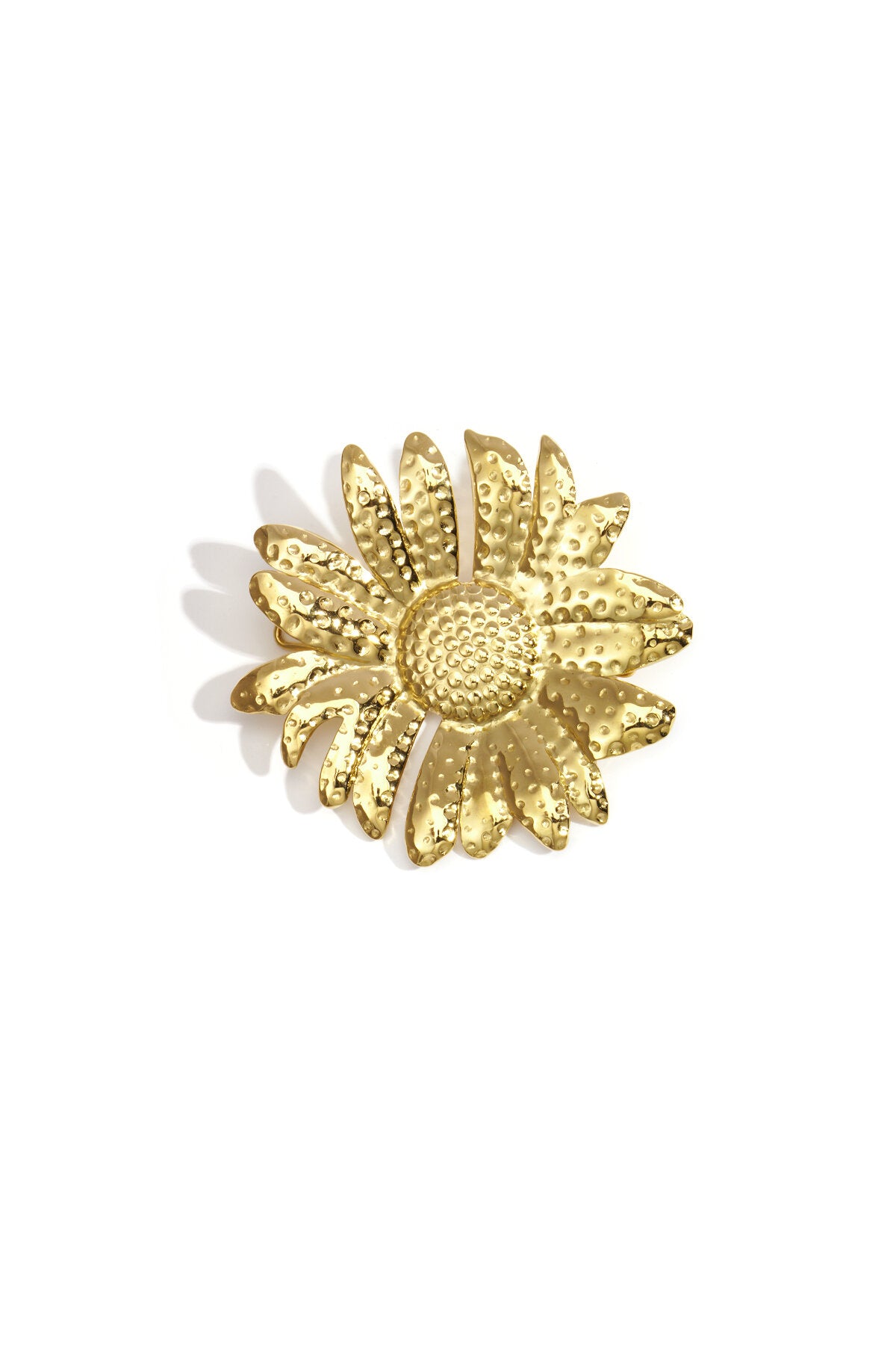 Elegant Gold Flower Brooch for Everyday Style