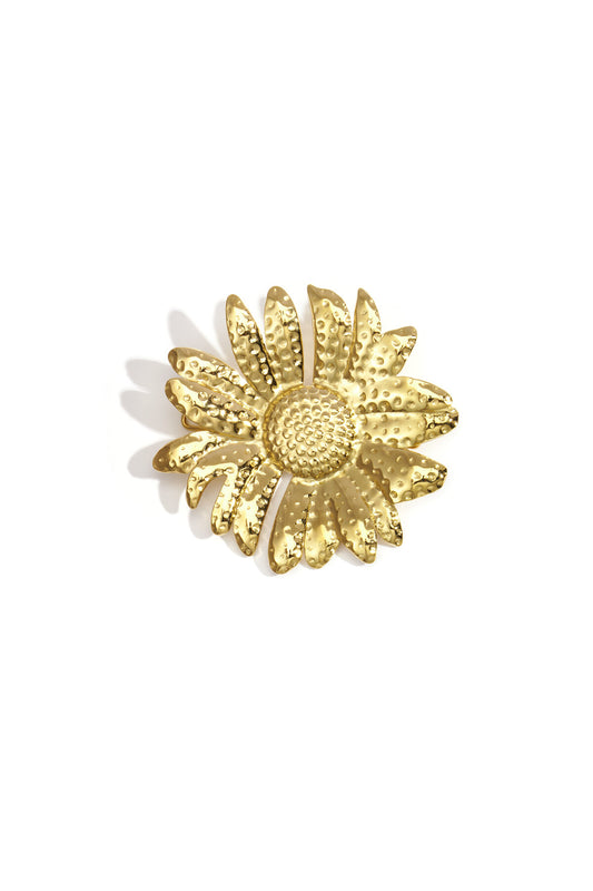 Elegant Gold Flower Brooch for Everyday Style