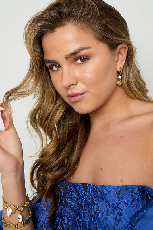 Elegant Gold Dangle Earrings for Spring/Summer