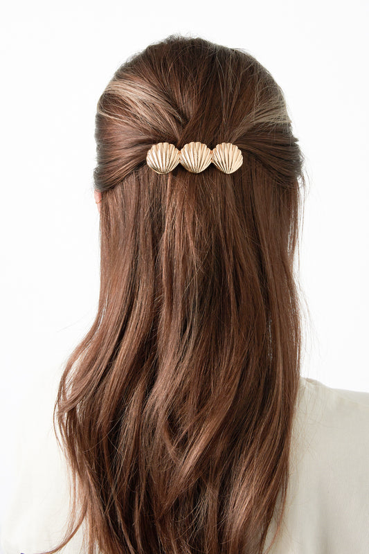 Elegant Gold Hair Clip for Spring/Summer Outfits