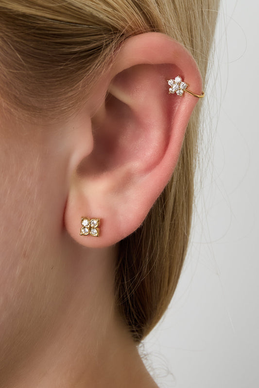 Elegant All-Fit Ear Cuff in Silver and Gold