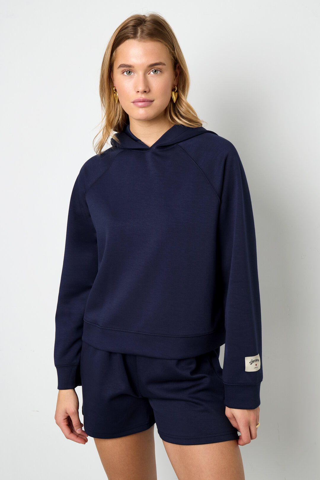 Stylish All-Fit Knitted Hoodie in Navy & Brown