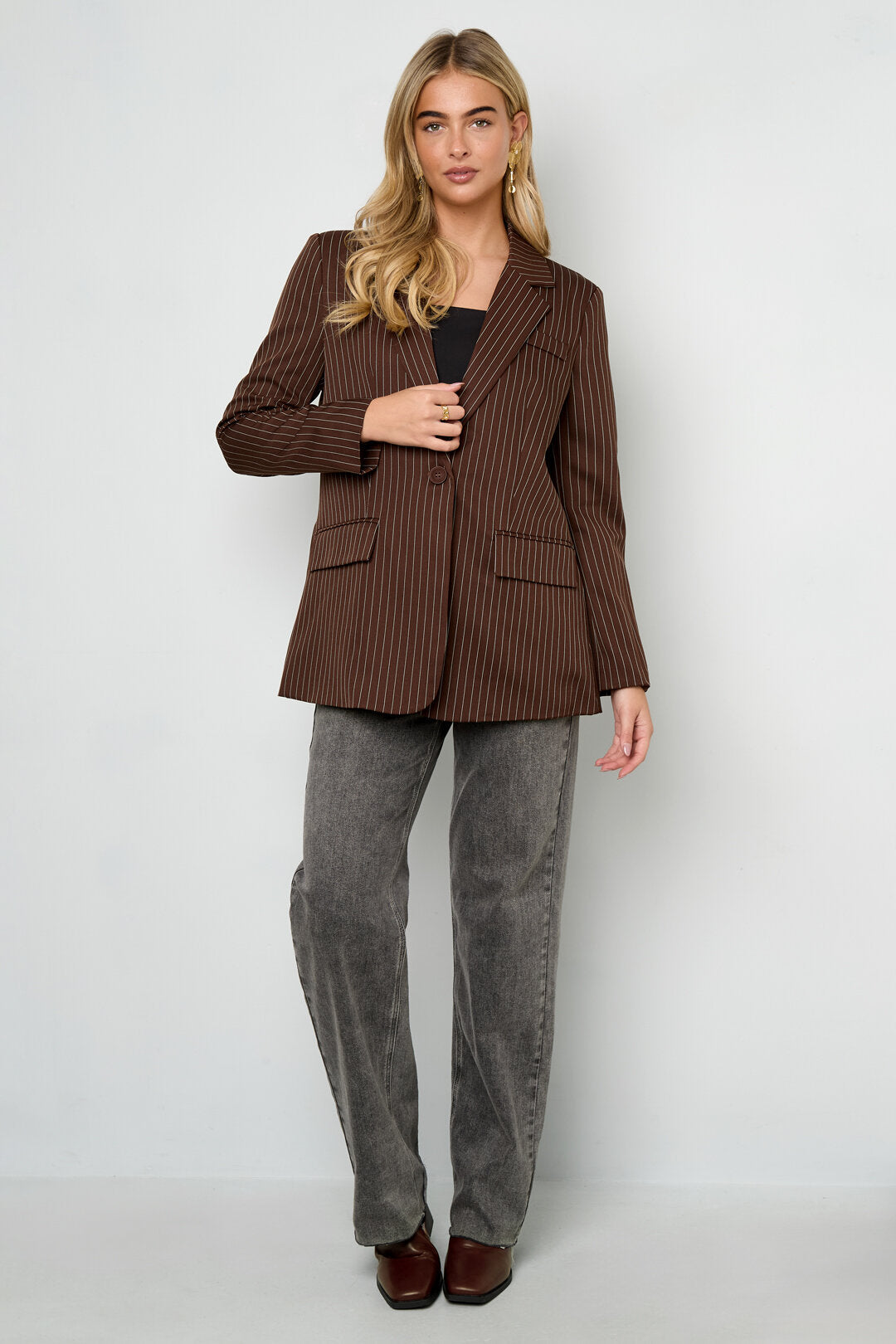 Elegant Striped Ladies' Suit Set for Fall/Winter