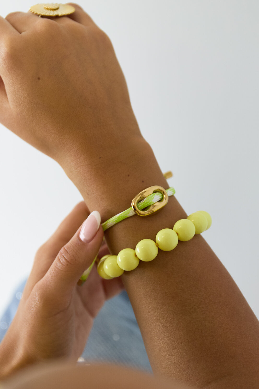 Chic Resin Beaded Bracelets for Everyday Elegance