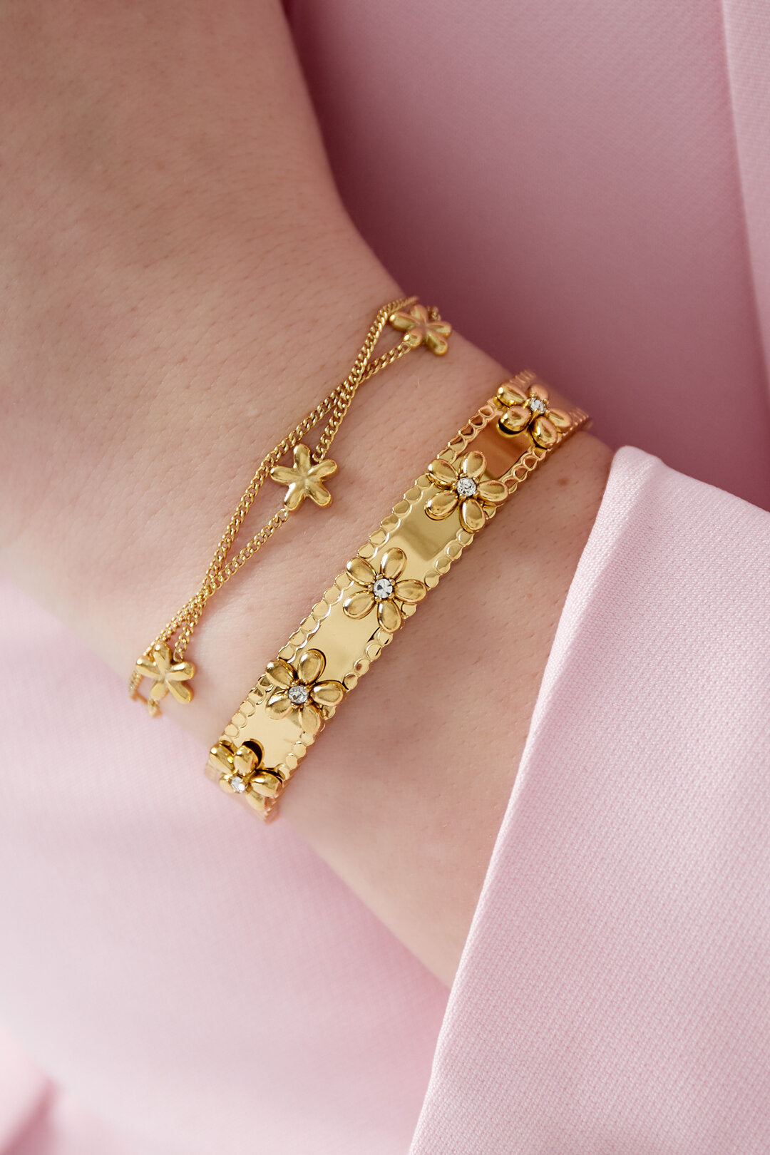 Elegant All-Fit Bangle for Daily Wear