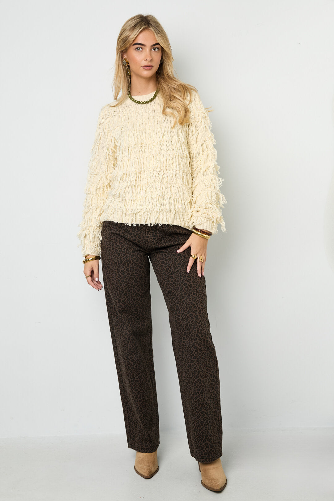 Soft Acrylic Knit Sweater for Cozy Fall/Winter