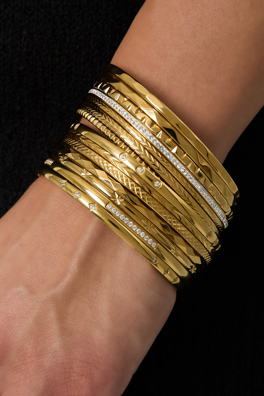 Stylish 14K Gold Plated Irregular Bangle for Everyday Elegance