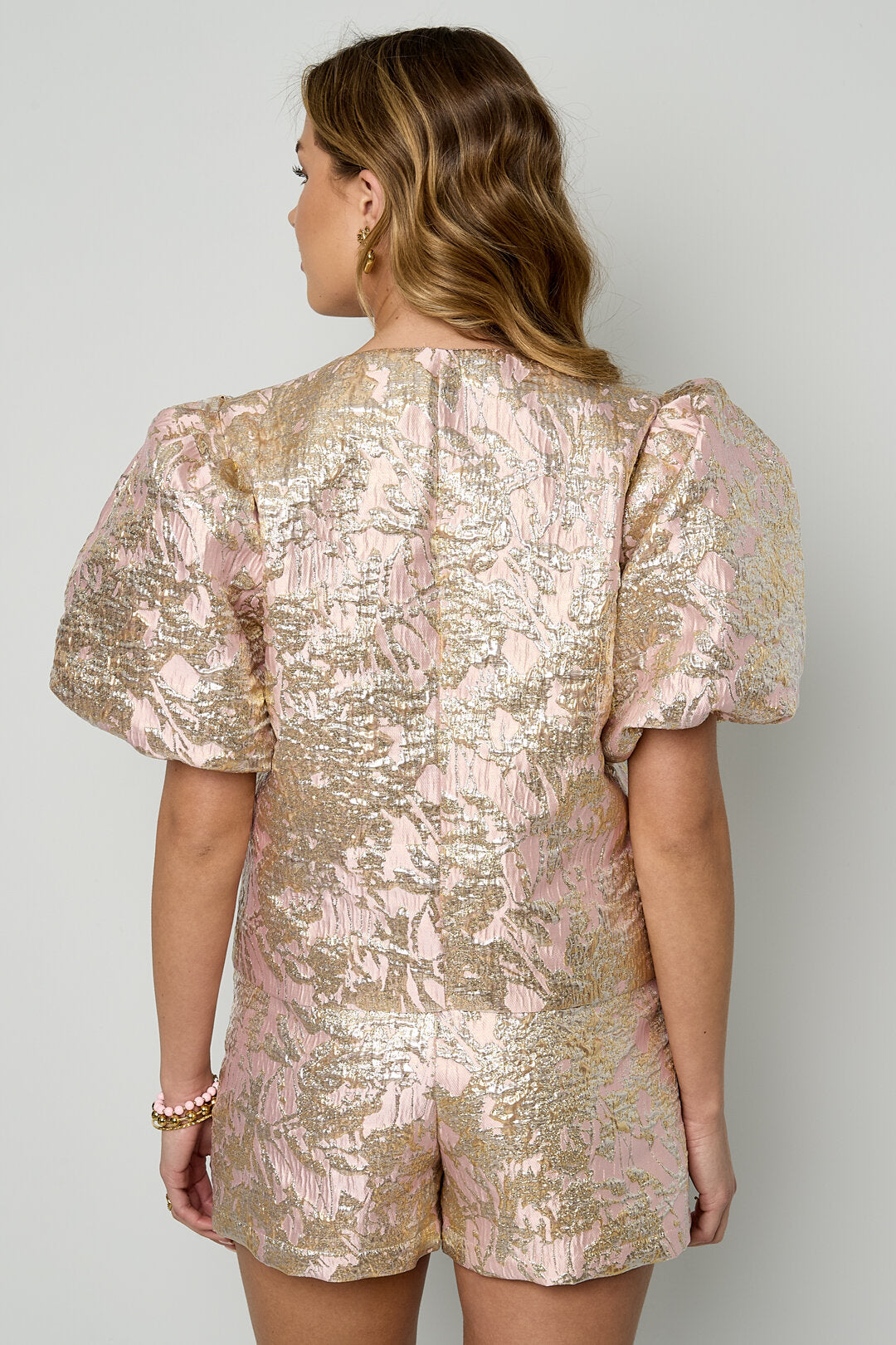 Elegant Pink Floral Short Sleeve Top for Spring/Summer