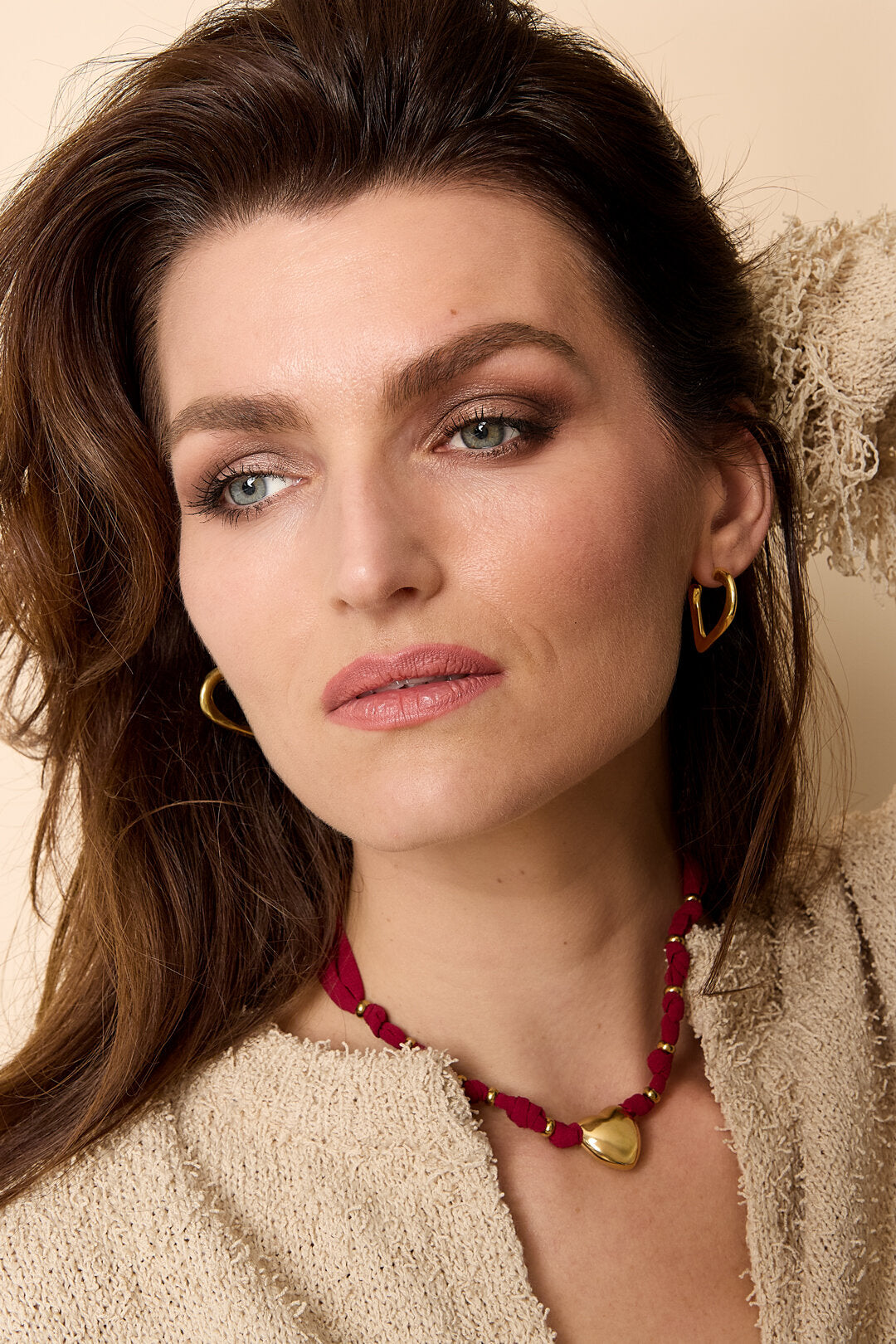 Lumé Simple Heart Hoop Earrings - Timeless Elegance