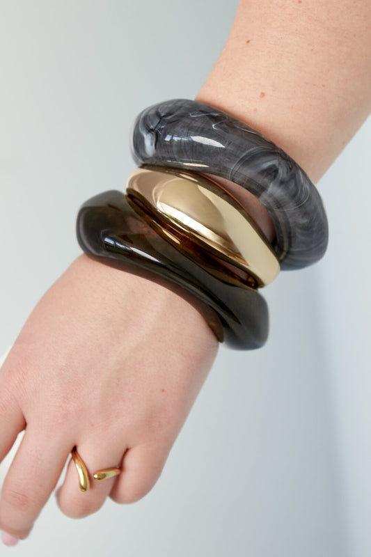 Elegant All-Fit Acrylic Bangle for Everyday Wear