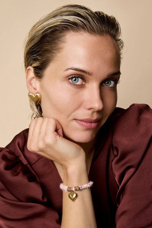 Elegant Heart Charm Bracelet for Daily Wear