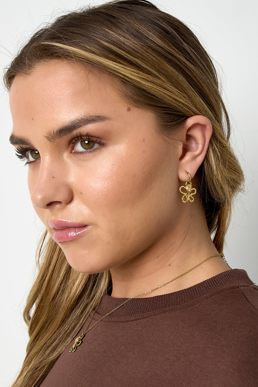 Elegant Gold Drop Earrings for Women - Romantic Floral Design
