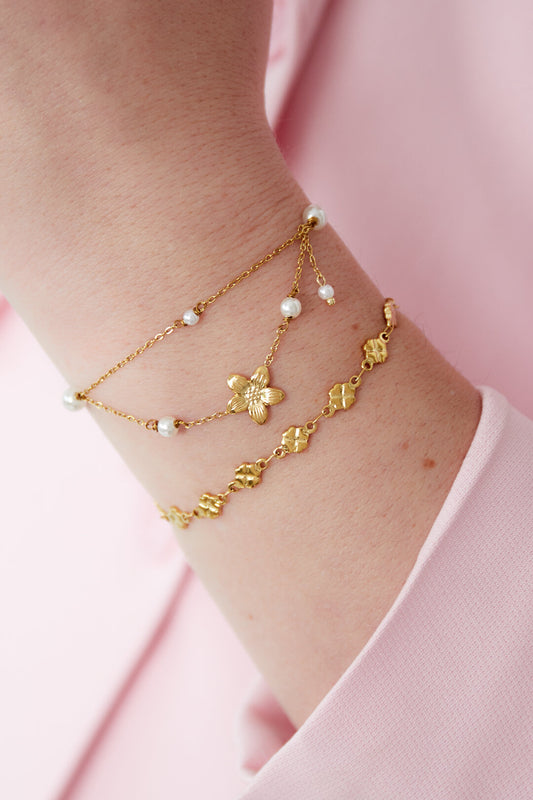 Elegant Flower Charm Bracelet for Everyday Glam