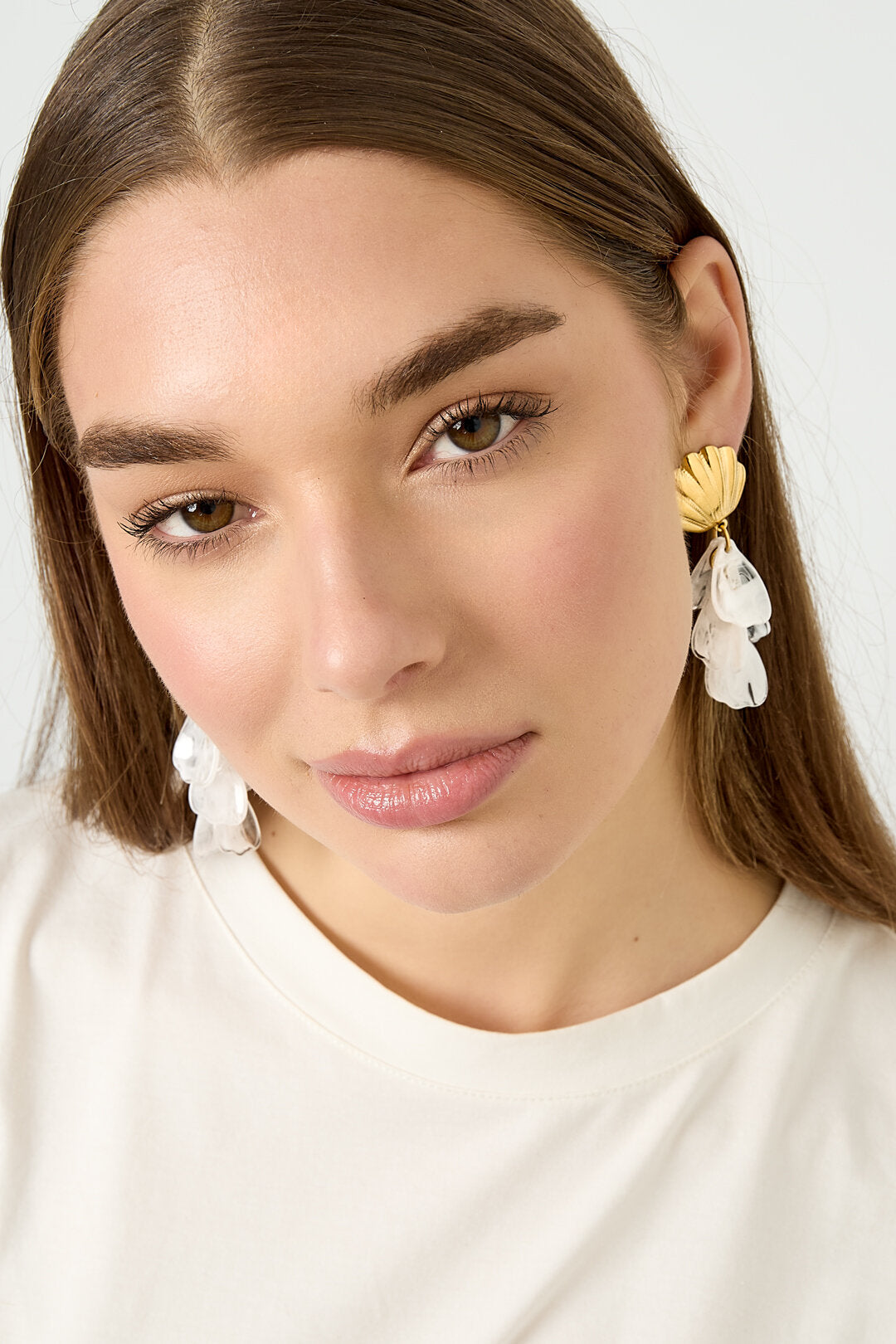 Elegant Shell Drop Earrings for Spring/Summer