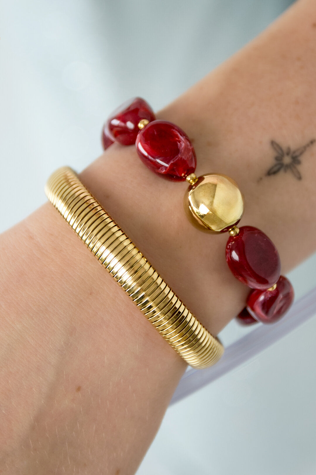 Stylish Acrylic Beaded Bracelet for Women