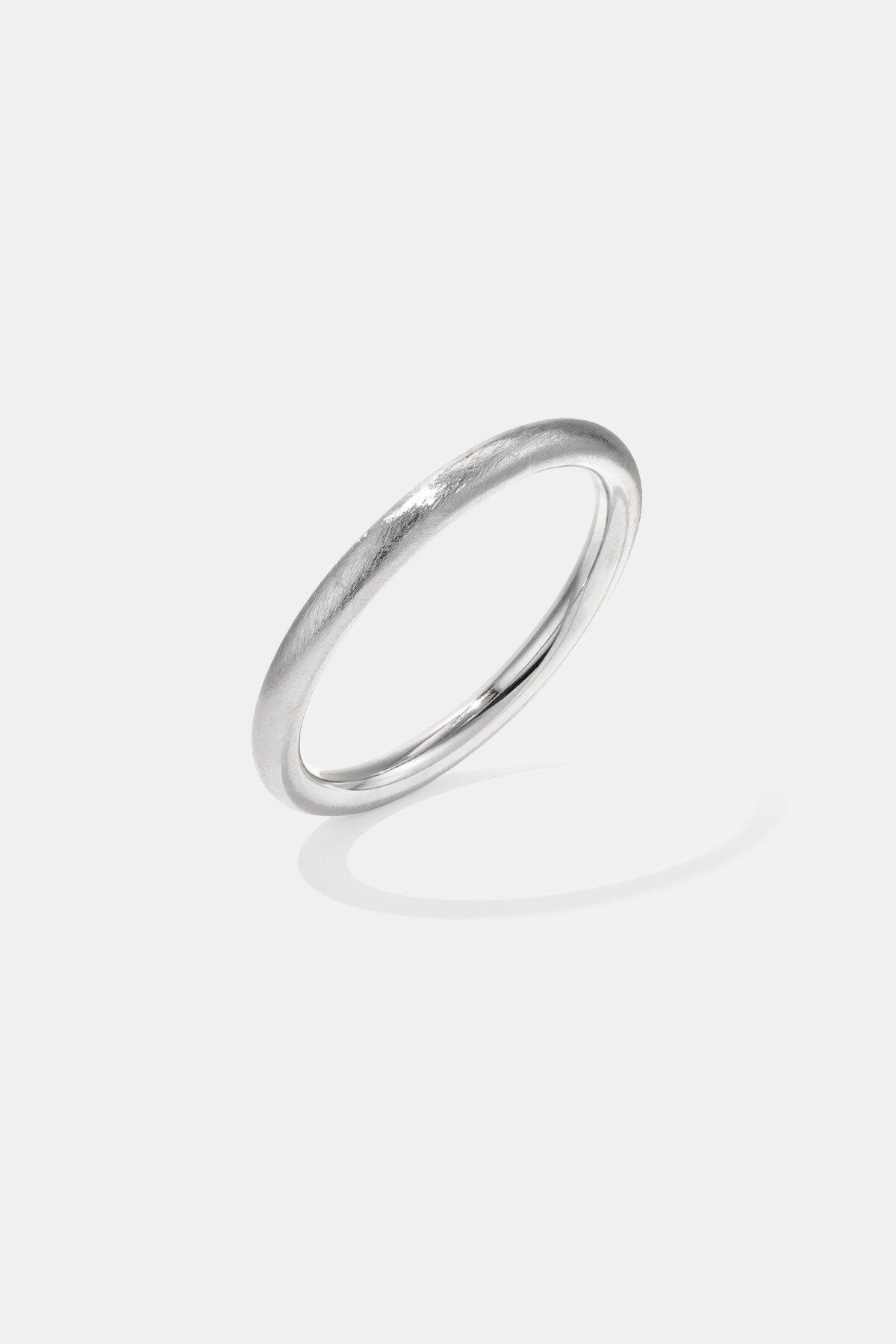 Lumé Simple Circle Bangle - All Fit, Daily Wear