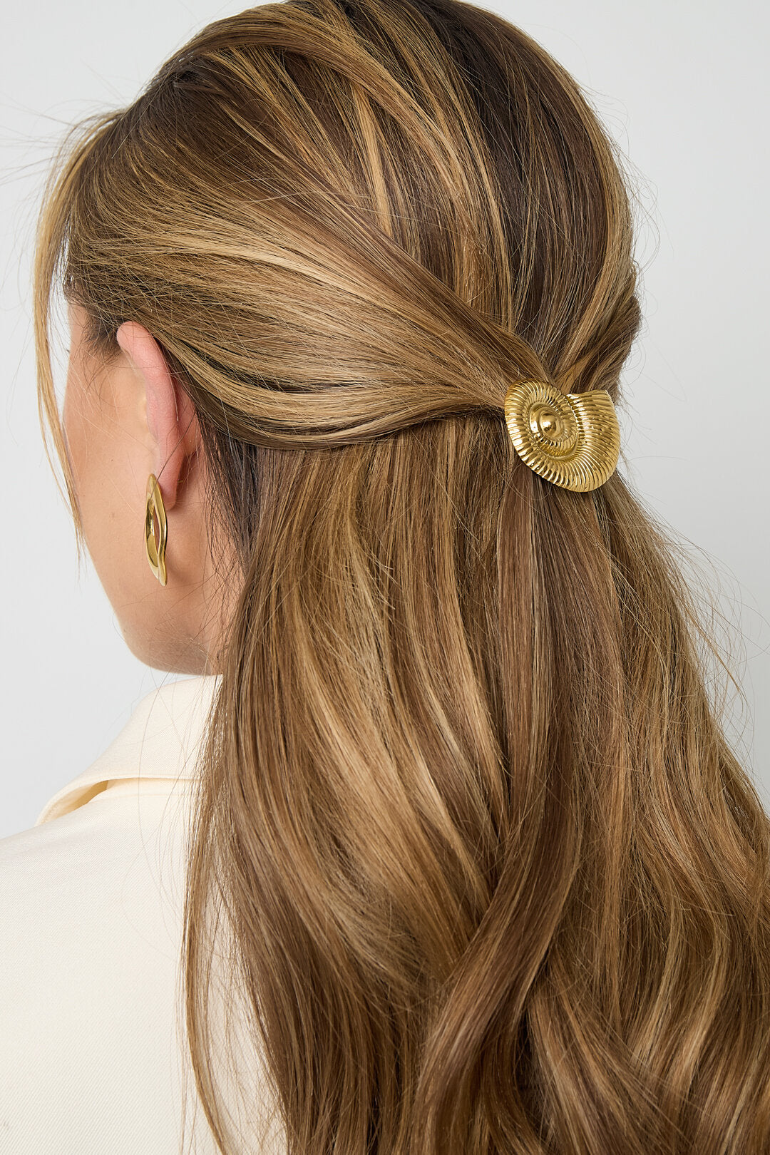 Elegant Gold Color Stainless Steel Brooch