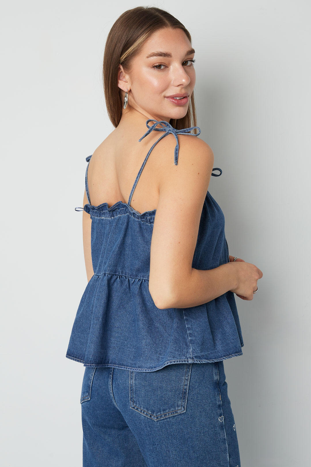 Stylish Blue Denim Top for Spring/Summer