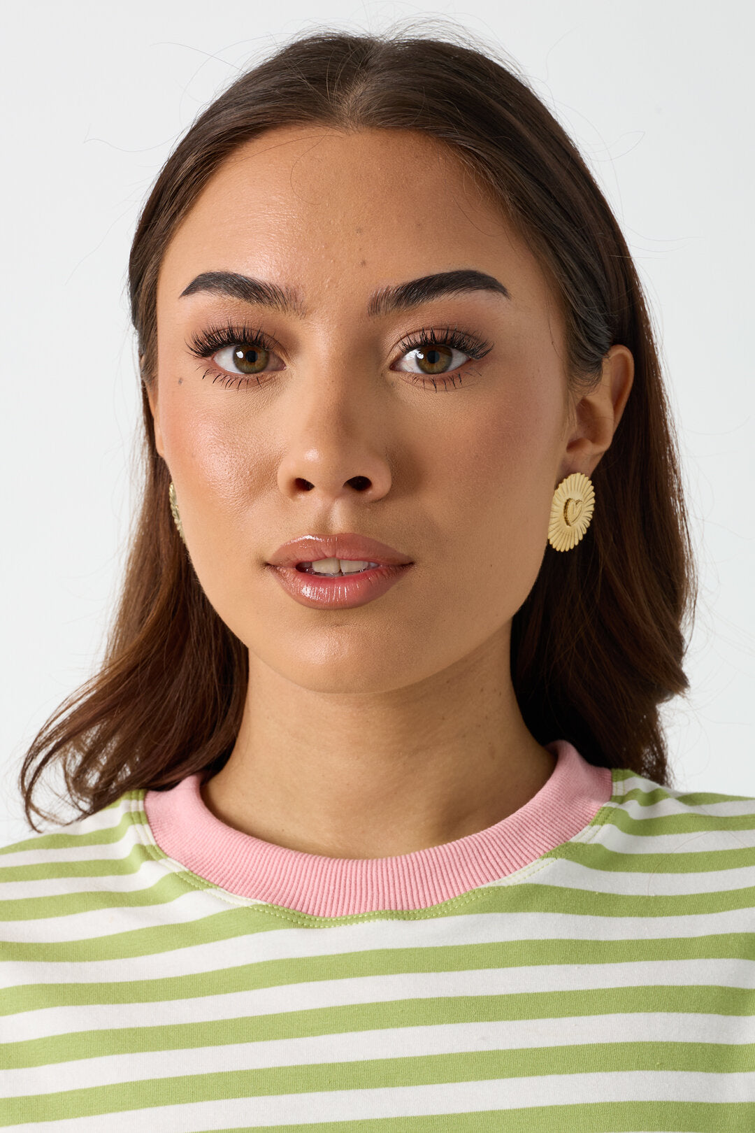 Elegant Gold Retro Heart Stud Earrings for Women