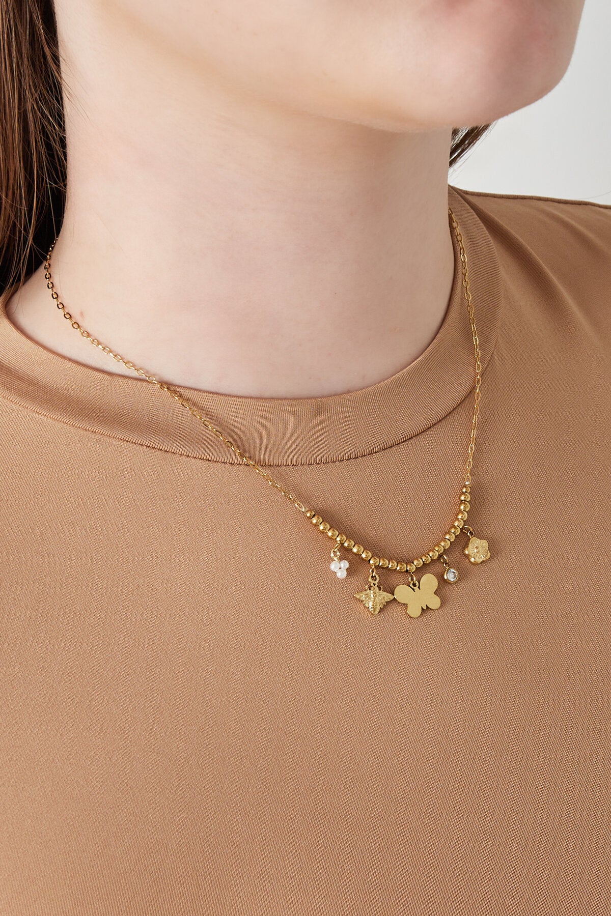 Elegant Animal Pendant Necklace for Spring/Summer