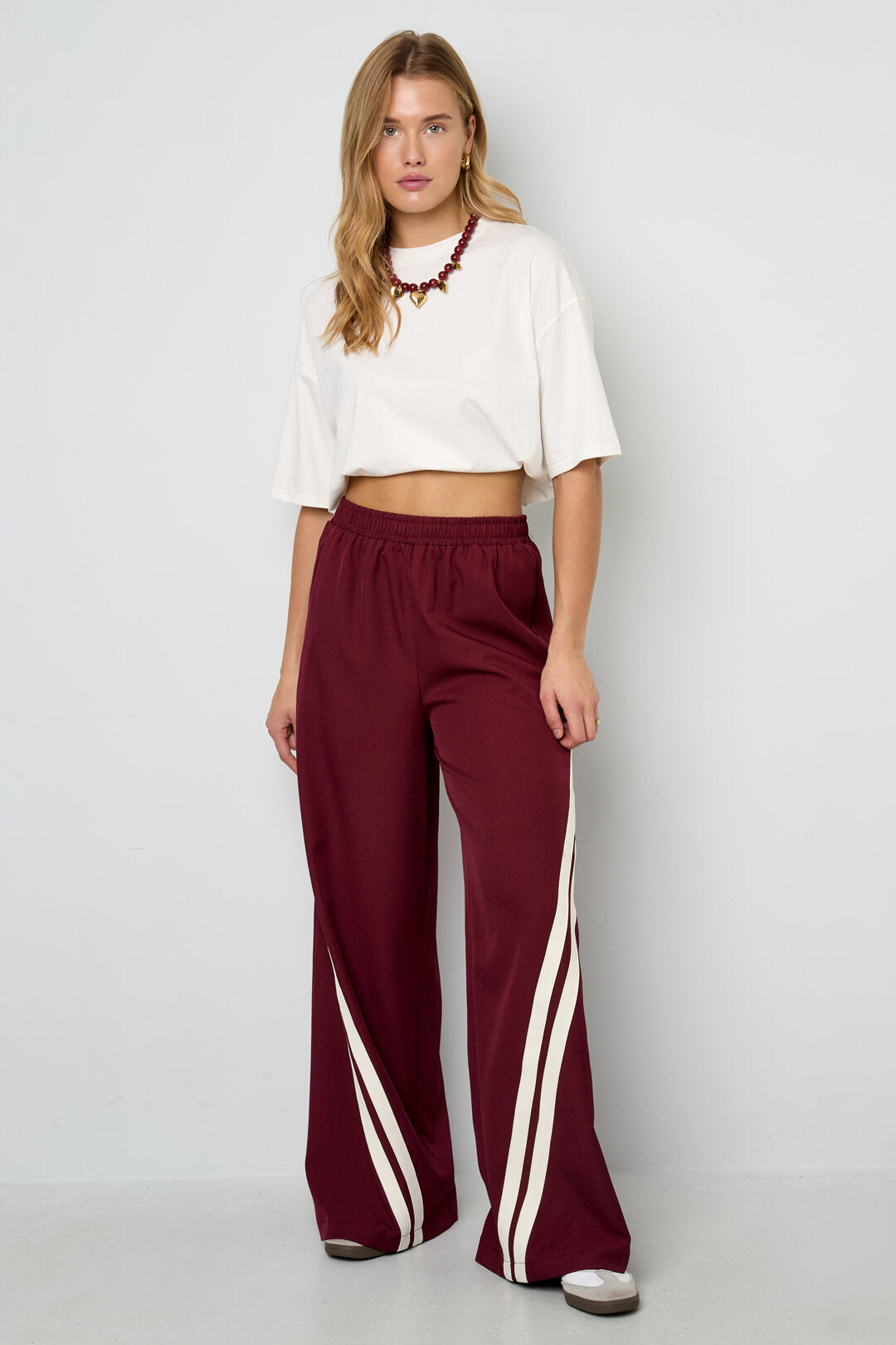 Gimme Straight Pants: Comfortable, Stylish, and Sporty
