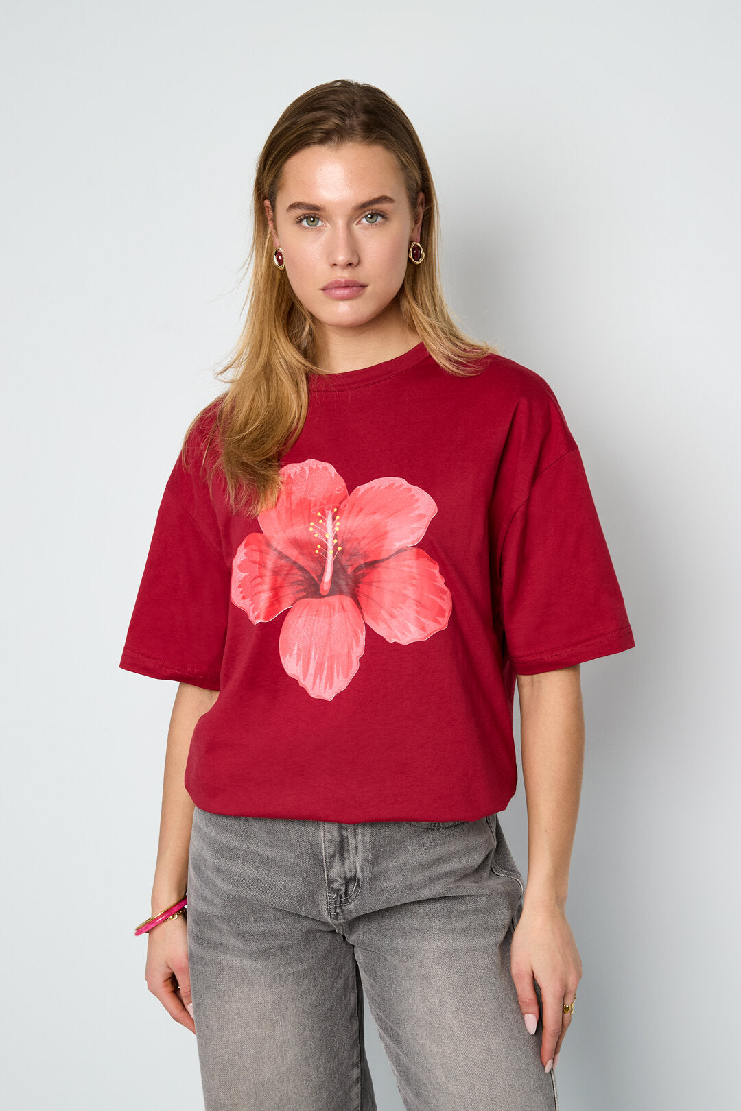 Gimme Casual Cotton Knitted T-Shirt in Red, Baby Blue & White