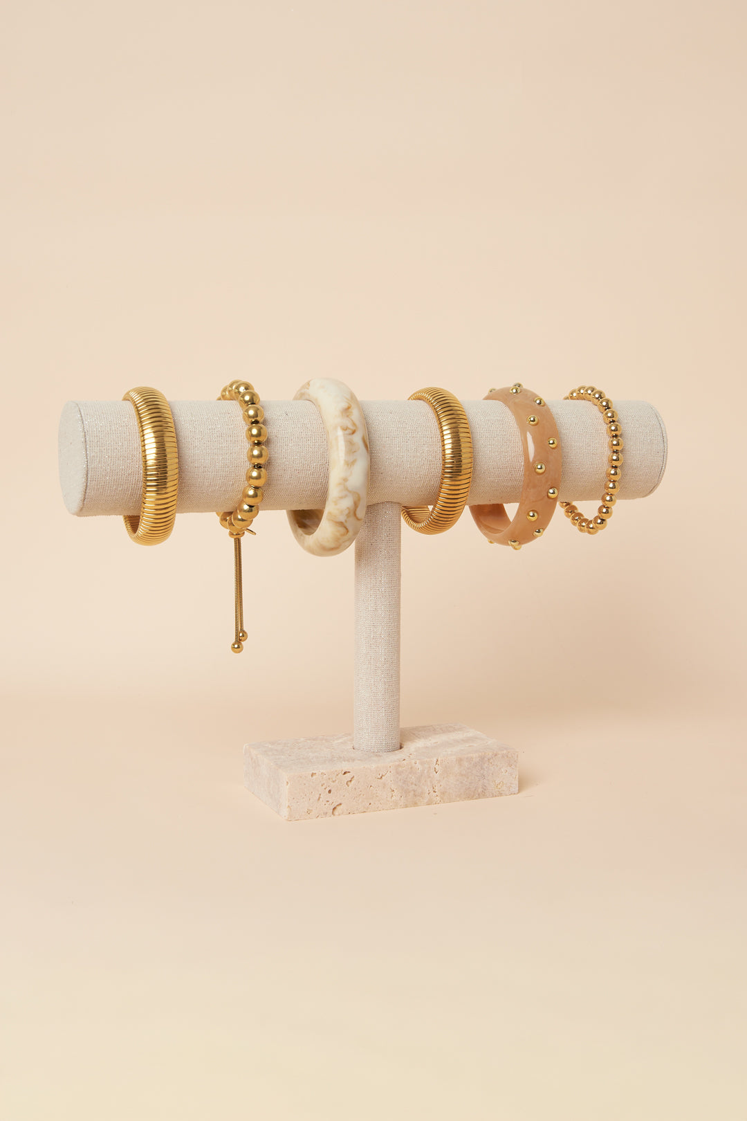 Elegant Off-White Bracelet Display for All Jewelry