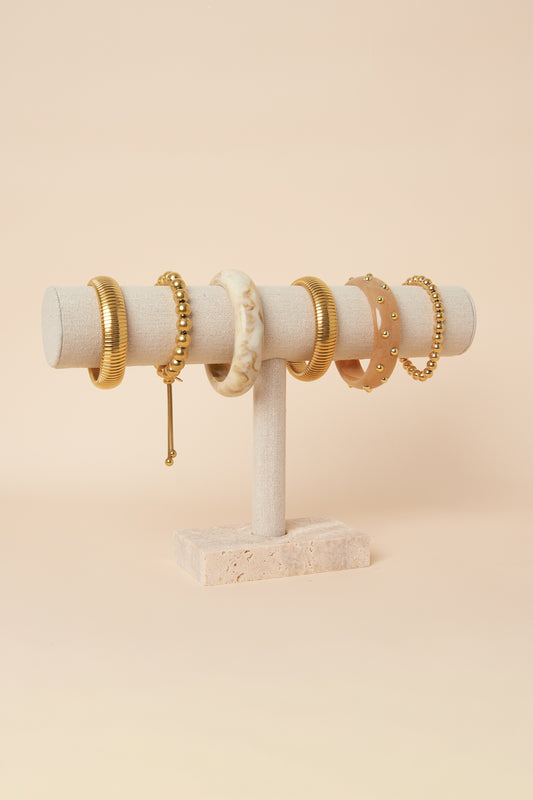 Elegant Off-White Bracelet Display for All Jewelry