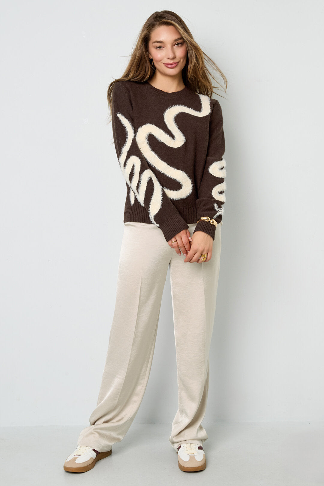 Stylish Fall/Winter Knit Sweaters for Women