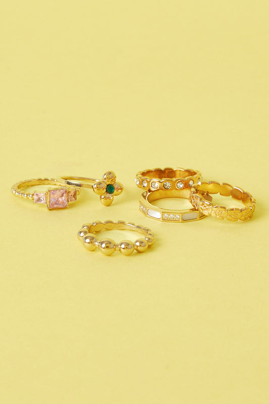 Elegant Gold Color Minimalist Ring for Daily Wear