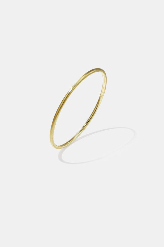 Elegant Lumé Bangle for All Occasions