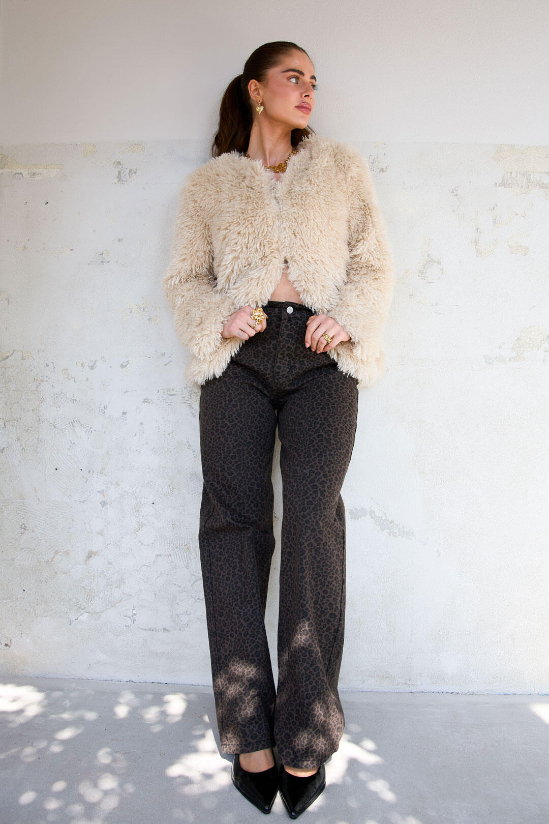 Stylish Dark Brown Leopard Print Denim for Fall