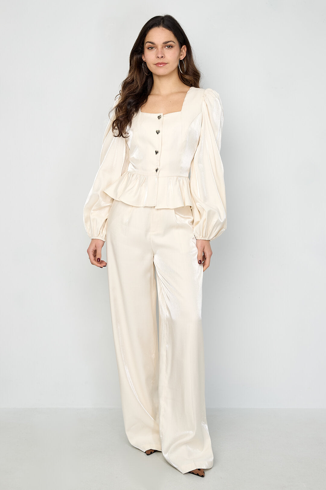 Elegant Pink & Off-White 2-Piece Woven Set for Spring/Summer