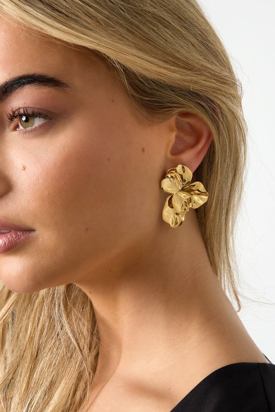 Elegant Gold-Toned Flower Stud Earrings