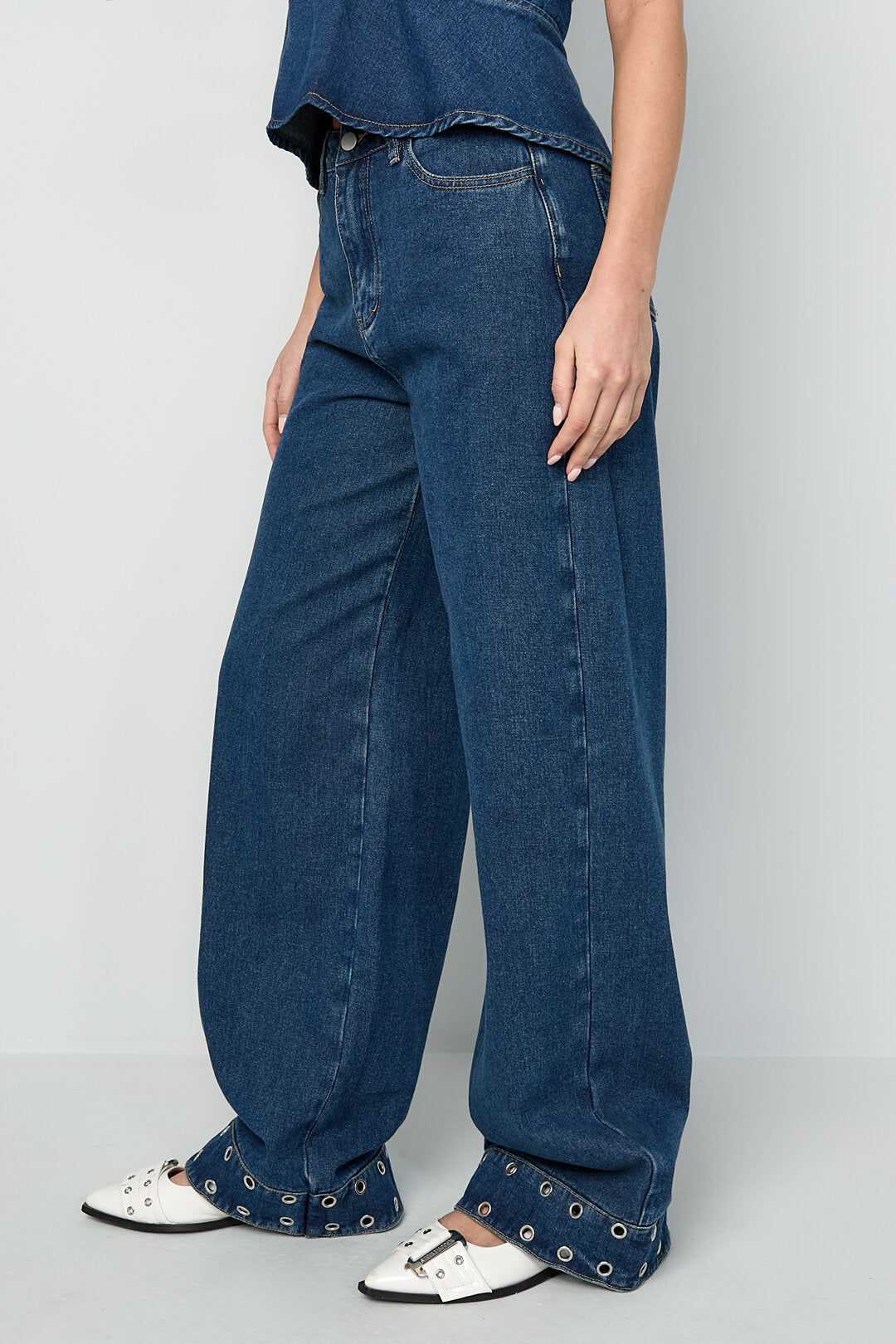 Gimme Comfortable Cotton Street Denim Pants