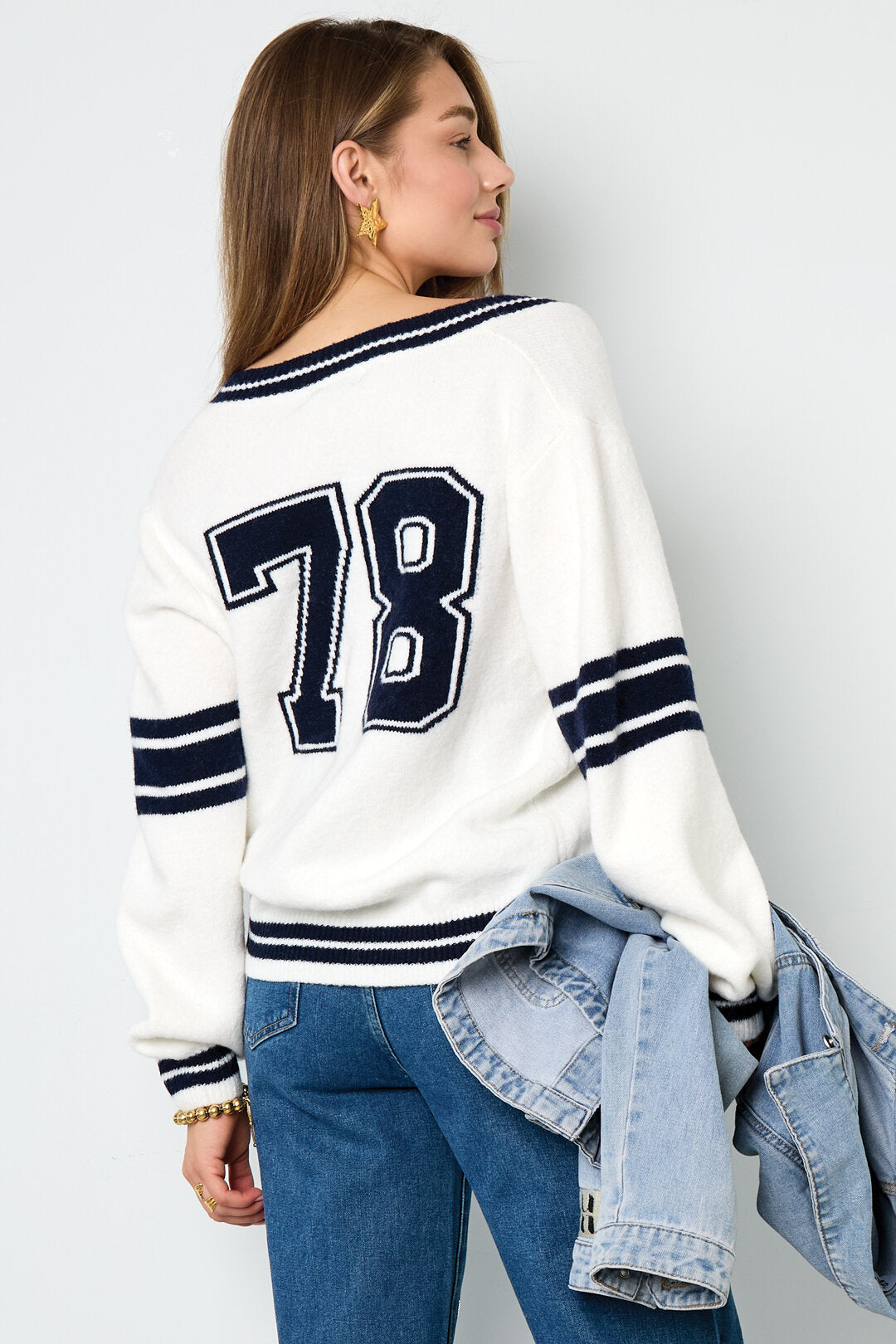Soft Knitted Sweater for Fall/Winter, Color Clash Design