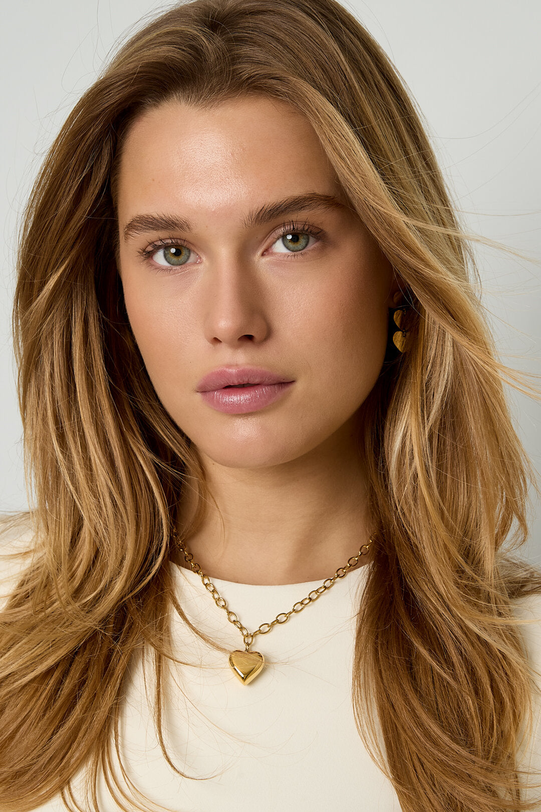 Elegant Gold Heart Pendant Necklace for Everyday Wear