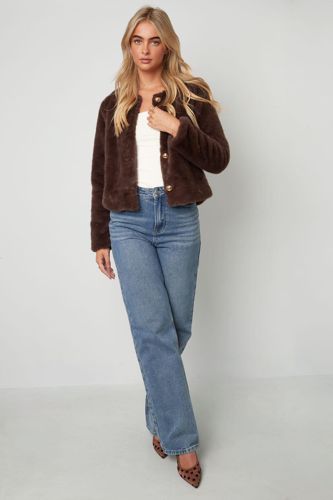 Elegant Off-White and Brown Woven Jackets for Fall/Winter