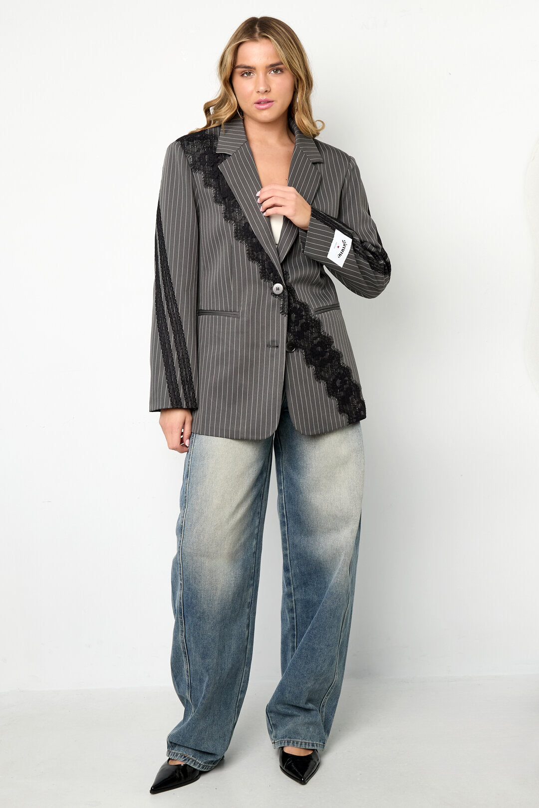 Elegant Striped Ladies' Suit Set for Fall/Winter