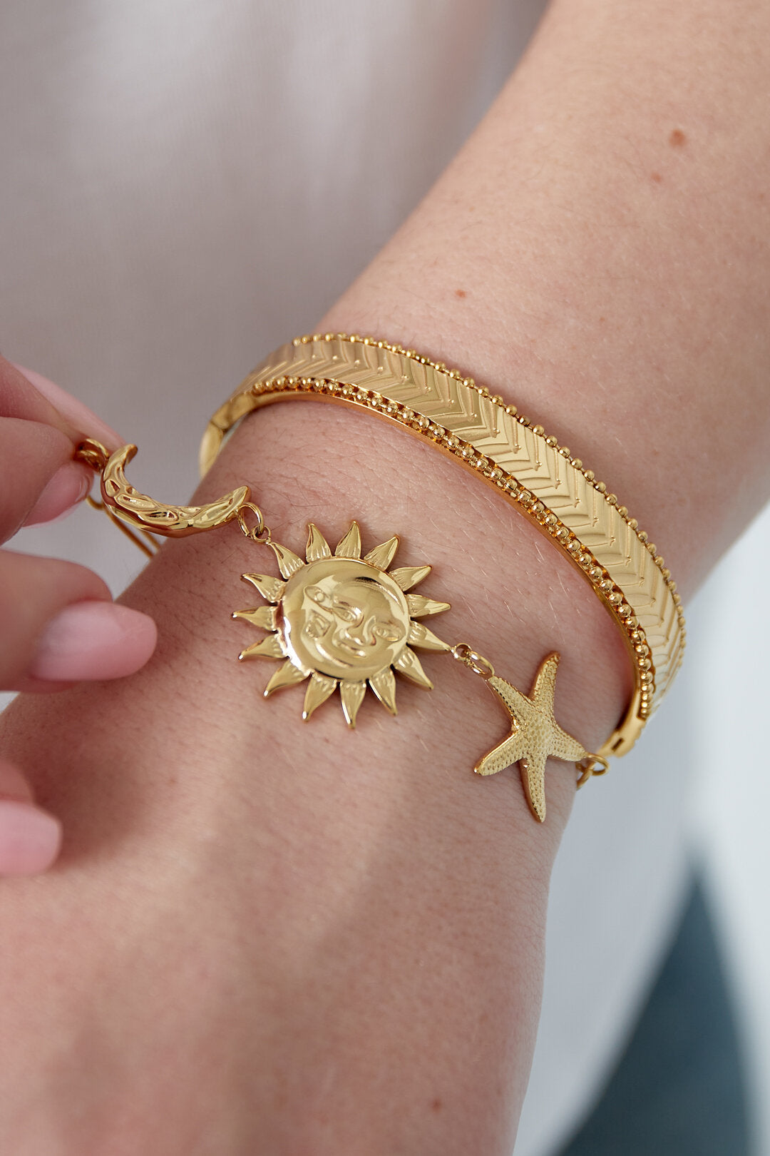 Elegant All-Fit 14K Gold Plated Bangle for Daily Wear