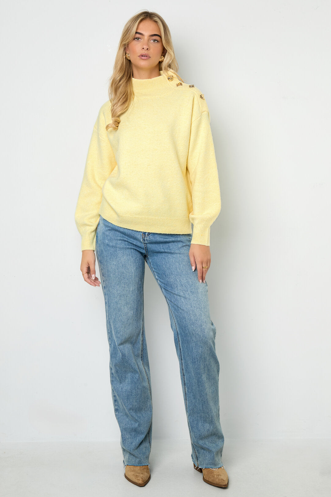 Cozy Knit Sweater for Fall/Winter in Trendy Colors