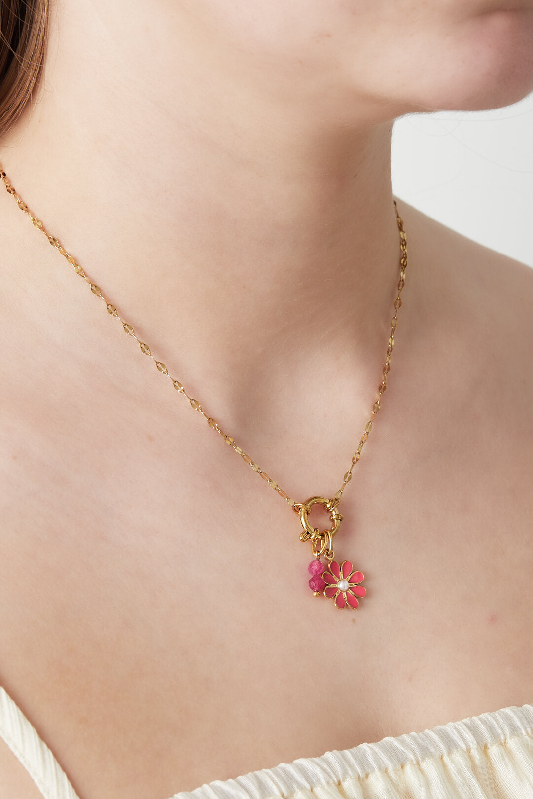 Elegant 14K Gold Plated Flower Pendant Necklace for Women