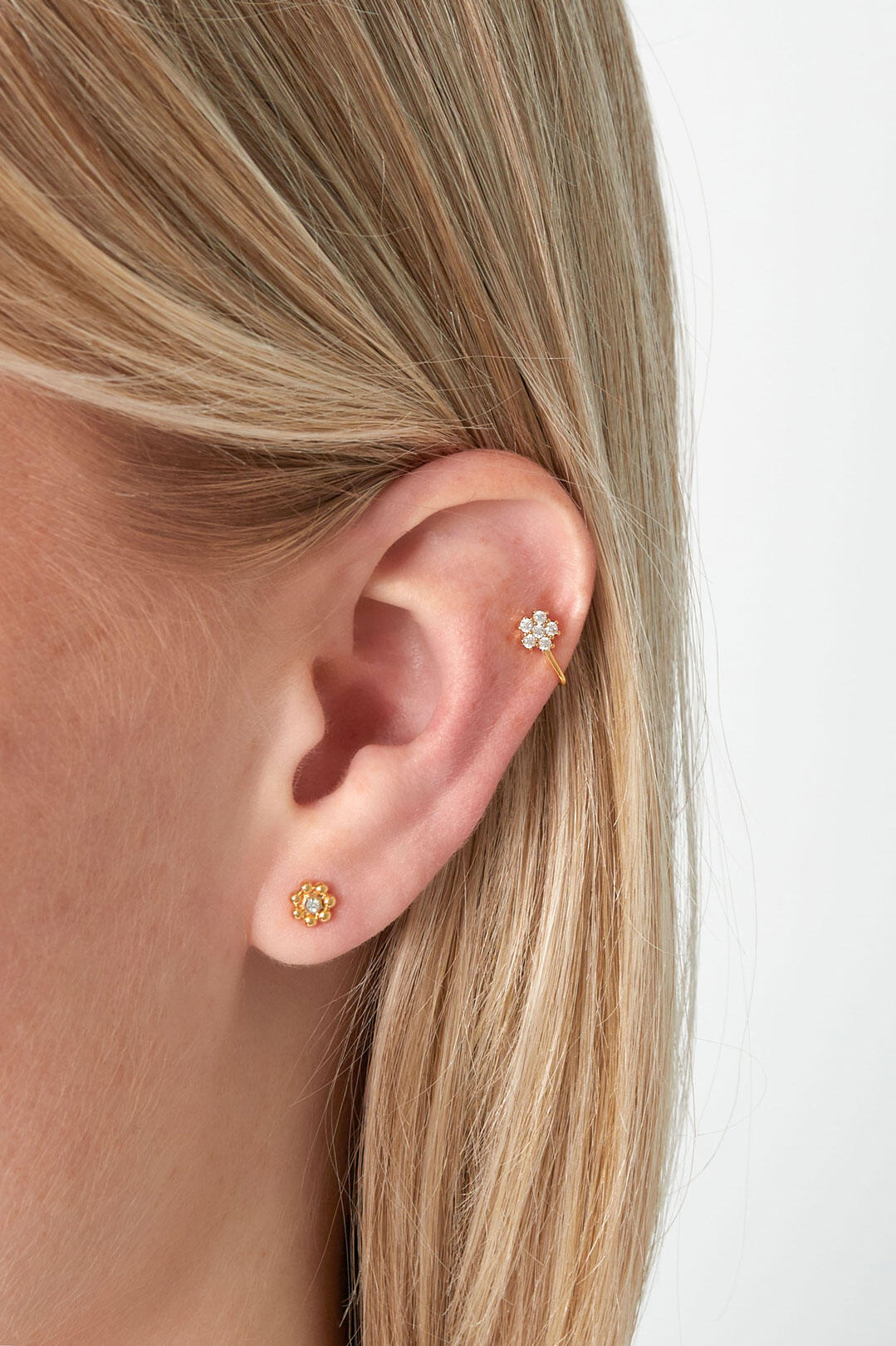 Elegant Flower Ear Cuff for Everyday Glam