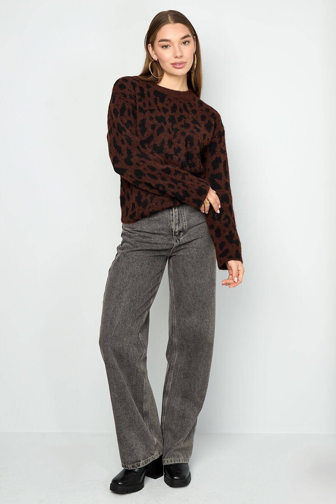 Stylish Leopard Print Knit Sweater for Fall/Winter
